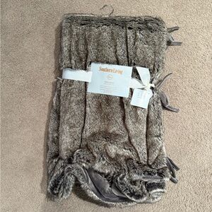Southern Living Faux Fur Tree Skirt